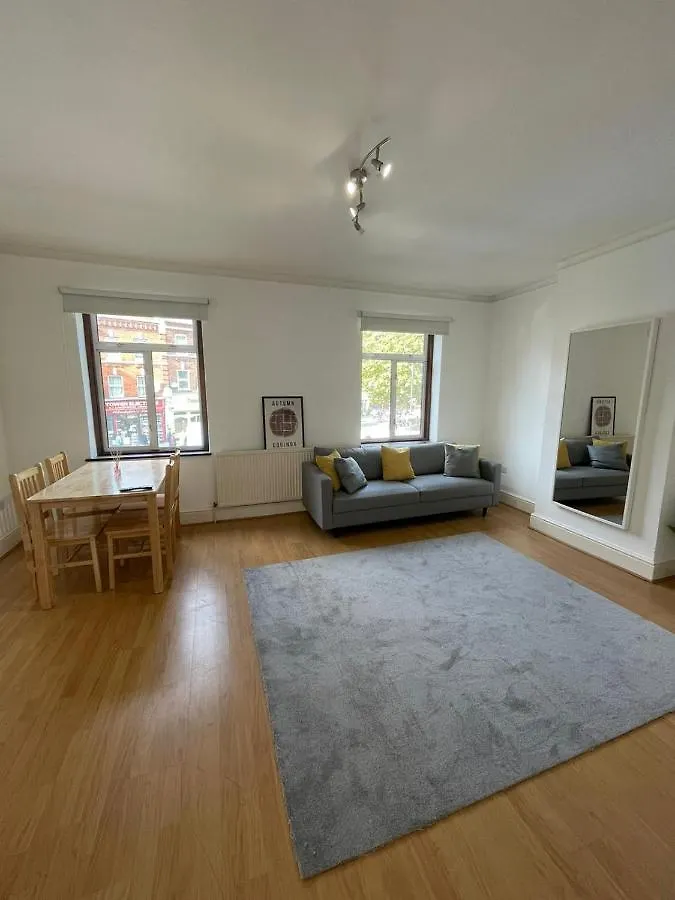 Apartment Amazing 3 Bedroom Flat Minutes From Tower Bridge London