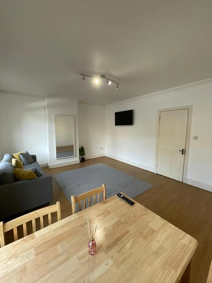 Amazing 3 Bedroom Flat Minutes From Tower Bridge London 0*,